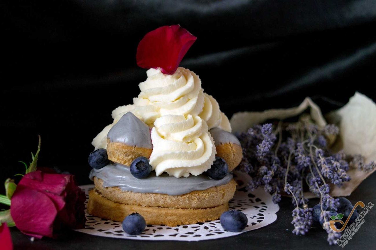 Десерт "Сент-Оноре" из Ladurée на собственной кухне (публикация в глянце)