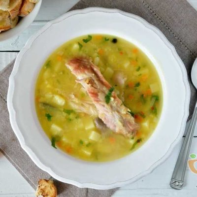 Гороховый суп с копчеными ребрышками. Рецепт от Ирины Рудневской
