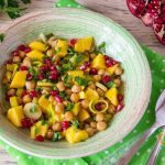 Теплый салат с манго, гранатом и нутом. Рецепт - Ирина Рудневская